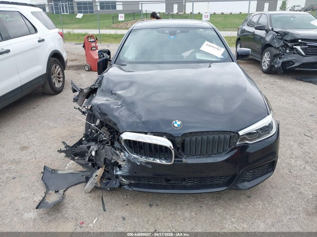 2017 Bmw 540i Xdrive მანქანა იყიდება აუქციონზე, vin: WBAJE7C31HG889461, აუქციონის ნომერი: 44899507