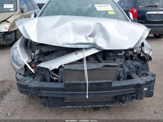 KMHCT4AE1HU317825 Hyundai ACCENT SE