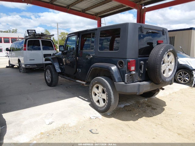 2007 Jeep Wrangler Unlimited Sahara მანქანა იყიდება აუქციონზე, vin: 1J4GA591X7L215411, აუქციონის ნომერი: 44899528