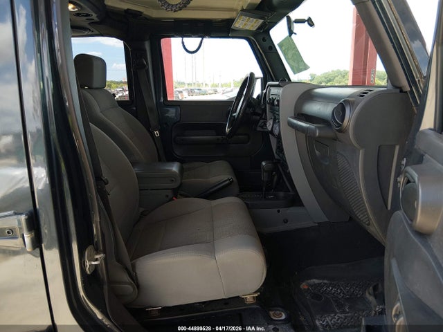 2007 Jeep Wrangler Unlimited Sahara მანქანა იყიდება აუქციონზე, vin: 1J4GA591X7L215411, აუქციონის ნომერი: 44899528