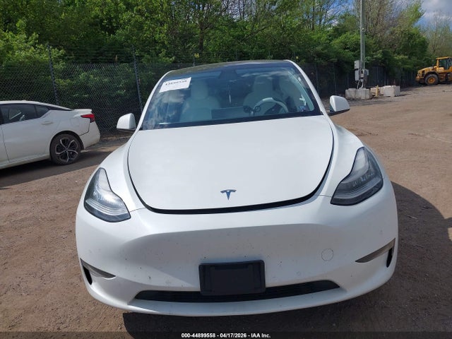 Продажа на аукционе авто 2021 Tesla Model Y Long Range Dual Motor All-wheel Drive, vin: 5YJYGDEE8MF060819, номер лота: 44899558