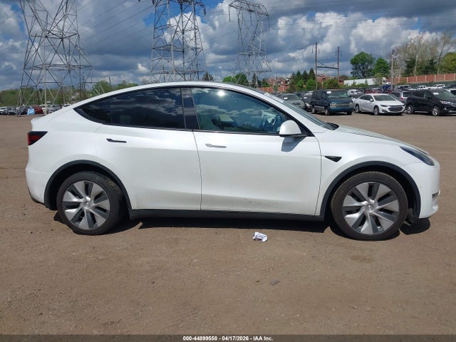 Продажа на аукционе авто 2021 Tesla Model Y Long Range Dual Motor All-wheel Drive, vin: 5YJYGDEE8MF060819, номер лота: 44899558
