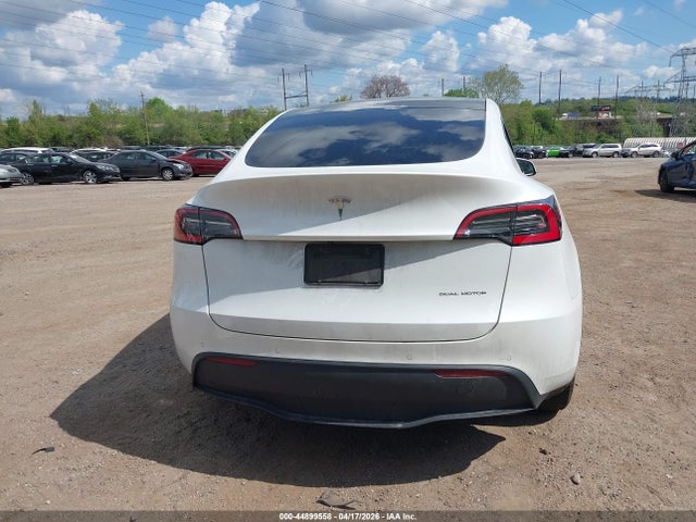 Продажа на аукционе авто 2021 Tesla Model Y Long Range Dual Motor All-wheel Drive, vin: 5YJYGDEE8MF060819, номер лота: 44899558