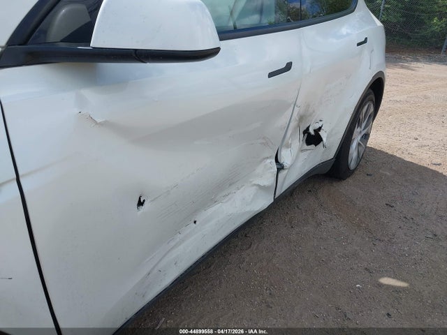 Продажа на аукционе авто 2021 Tesla Model Y Long Range Dual Motor All-wheel Drive, vin: 5YJYGDEE8MF060819, номер лота: 44899558