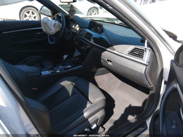 2018 Bmw 330i Xdrive მანქანა იყიდება აუქციონზე, vin: WBA8D9G58JNU71666, აუქციონის ნომერი: 44899571