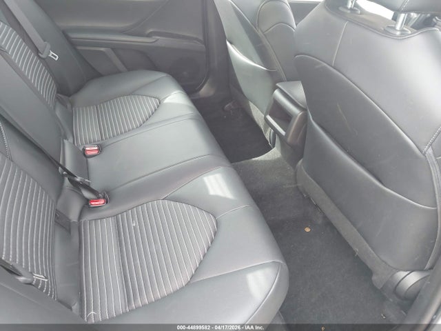 44899582 :رقم المزاد ، 4T1S31AK1NU597581 vin ، 2022 Toyota Camry Se Hybrid مزاد بيع