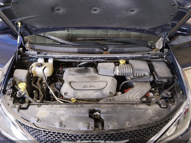 Продажа на аукционе авто 2020 Chrysler Pacifica Touring L Plus, vin: 2C4RC1EG8LR236044, номер лота: 44899583