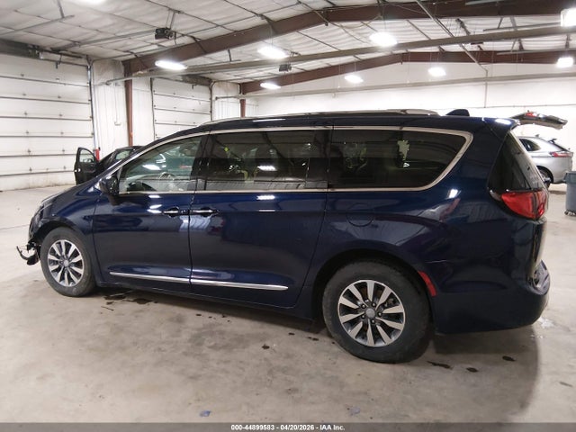 Продажа на аукционе авто 2020 Chrysler Pacifica Touring L Plus, vin: 2C4RC1EG8LR236044, номер лота: 44899583