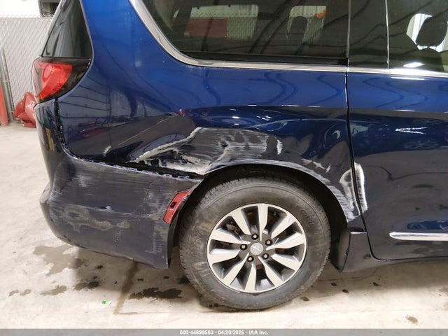 Продажа на аукционе авто 2020 Chrysler Pacifica Touring L Plus, vin: 2C4RC1EG8LR236044, номер лота: 44899583