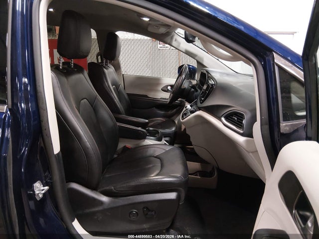 Продажа на аукционе авто 2020 Chrysler Pacifica Touring L Plus, vin: 2C4RC1EG8LR236044, номер лота: 44899583