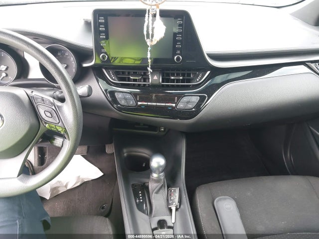 Toyota C-HR LE 2019 JTNKHMBX2K1020911 Image 11