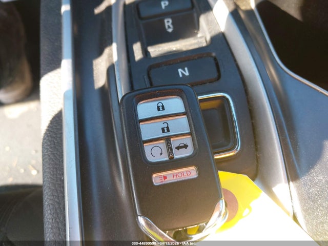 44899598 :رقم المزاد ، 1HGCV2F34KA033688 vin ، 2019 Honda Accord Sport 2.0t مزاد بيع