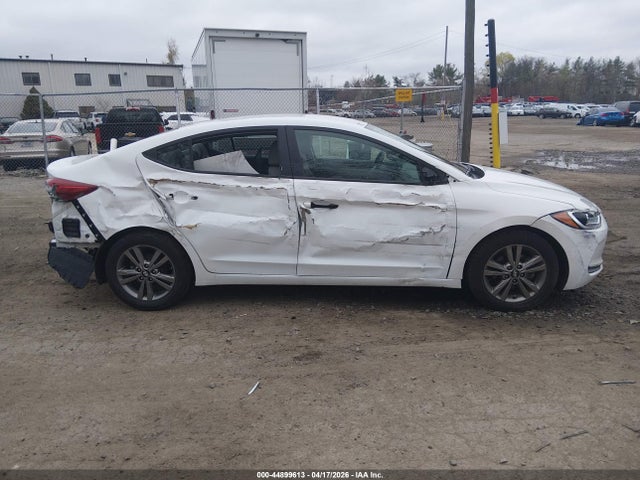 2017 Hyundai Elantra Se მანქანა იყიდება აუქციონზე, vin: 5NPD84LF1HH004784, აუქციონის ნომერი: 44899613
