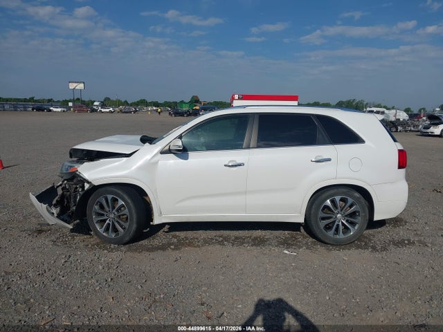 44899615 :رقم المزاد ، 5XYKW4A72FG638988 vin ، 2015 Kia Sorento Sx V6 مزاد بيع