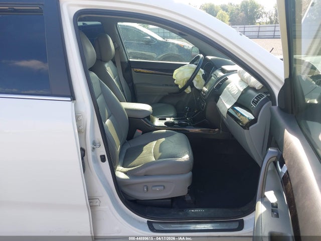 44899615 :رقم المزاد ، 5XYKW4A72FG638988 vin ، 2015 Kia Sorento Sx V6 مزاد بيع