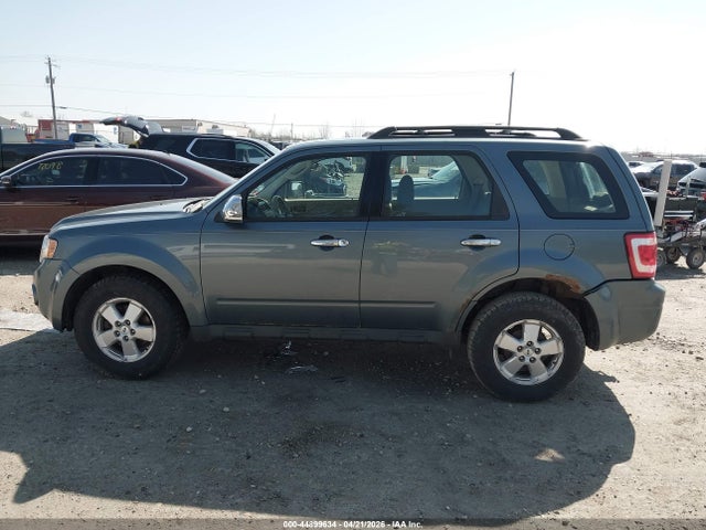 44899634 :رقم المزاد ، 1FMCU0C73BKA37640 vin ، 2011 Ford Escape Xls مزاد بيع
