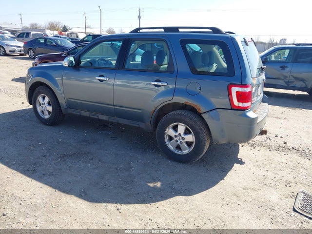 44899634 :رقم المزاد ، 1FMCU0C73BKA37640 vin ، 2011 Ford Escape Xls مزاد بيع