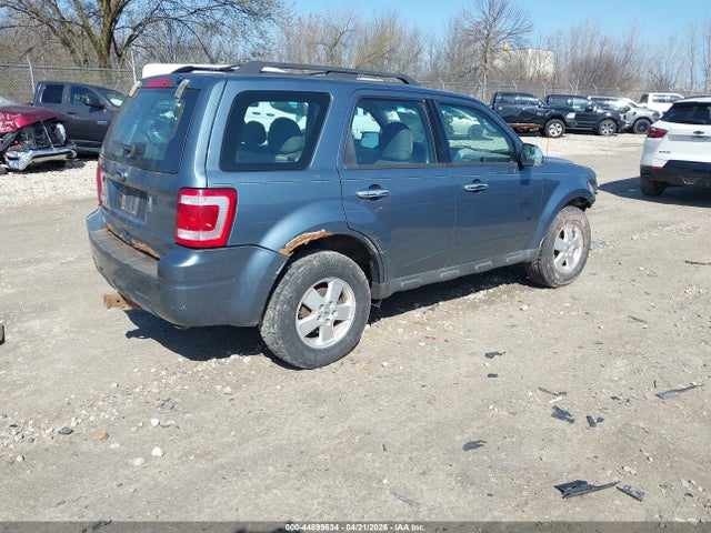 44899634 :رقم المزاد ، 1FMCU0C73BKA37640 vin ، 2011 Ford Escape Xls مزاد بيع