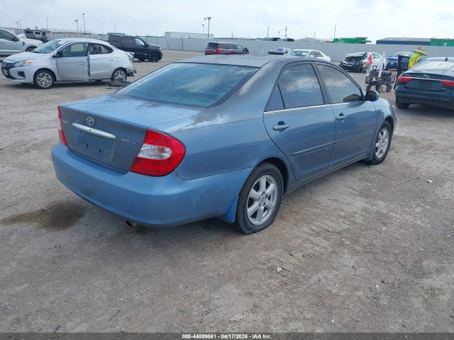 44899661 :رقم المزاد ، JTDBE32K020022836 vin ، 2002 Toyota Camry Le مزاد بيع