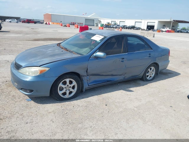 44899661 :رقم المزاد ، JTDBE32K020022836 vin ، 2002 Toyota Camry Le مزاد بيع