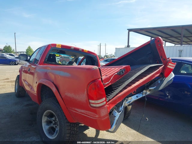 44899667 :رقم المزاد ، 1B7GG22N2YS530047 vin ، 2000 Dodge Dakota Slt/sport مزاد بيع