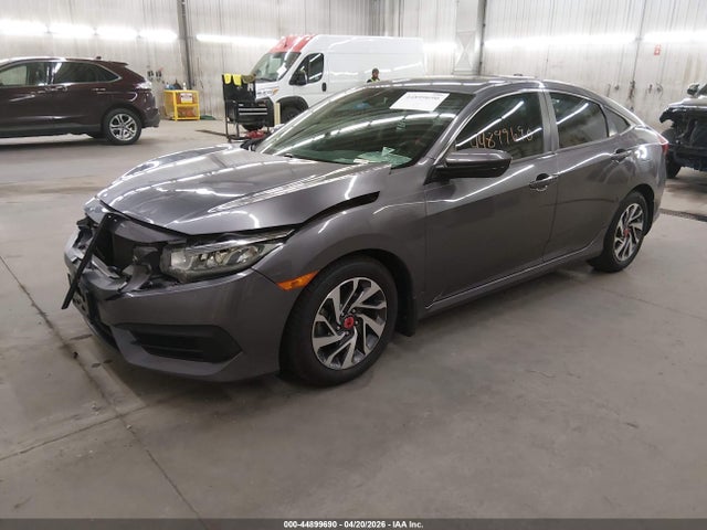 Продажа на аукционе авто 2017 Honda Civic Ex, vin: 19XFC2F78HE014202, номер лота: 44899690