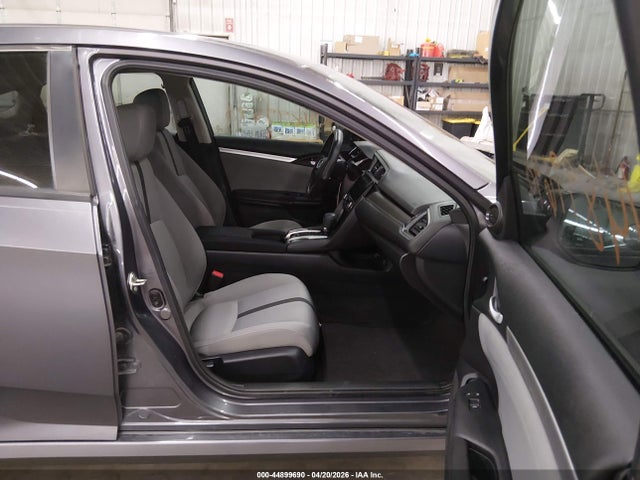 Продажа на аукционе авто 2017 Honda Civic Ex, vin: 19XFC2F78HE014202, номер лота: 44899690