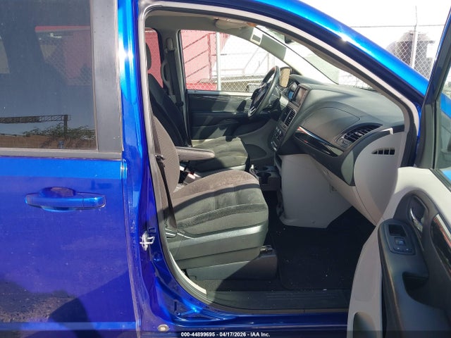 2C4RDGBGXJR333070 Dodge Grand Caravan Se