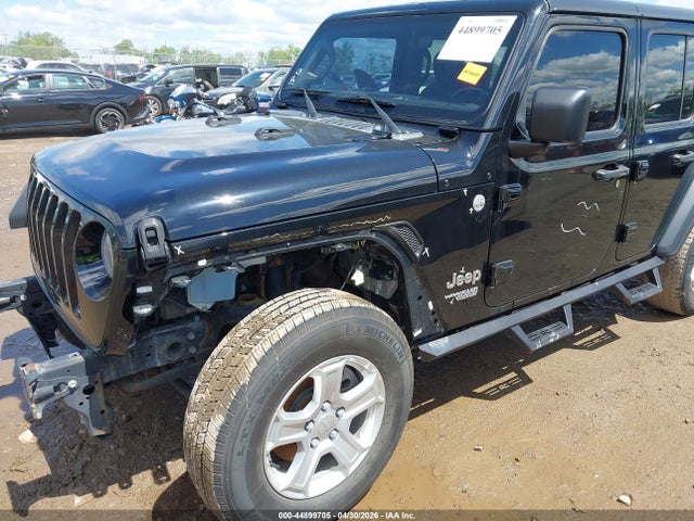 44899705 :رقم المزاد ، 1C4HJXDG8JW113435 vin ، 2018 Jeep Wrangler Unlimited Sport S 4x4 مزاد بيع