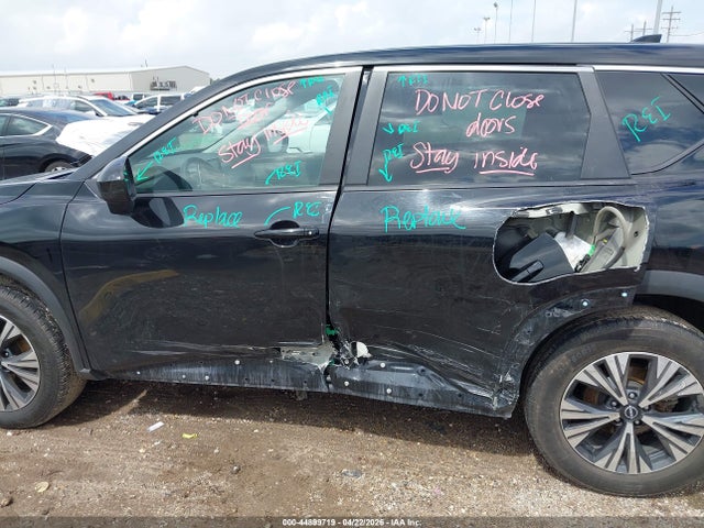 5N1BT3BA5PC829660 Nissan Rogue Sv Fwd