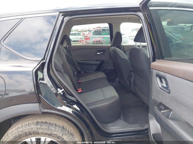 5N1BT3BA5PC829660 Nissan Rogue Sv Fwd