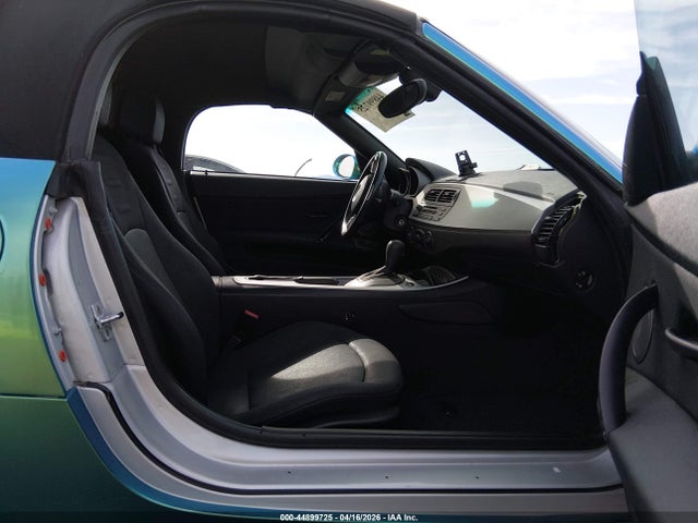 44899725 :رقم المزاد ، 4USBT33524LS51562 vin ، 2004 Bmw Z4 2.5i مزاد بيع