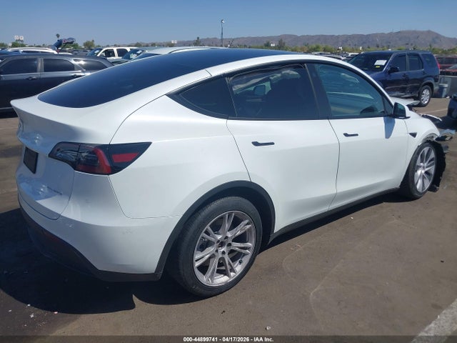 Продажа на аукционе авто 2023 Tesla Model Y, vin: 7SAYGDEE7PF687843, номер лота: 44899741