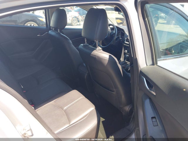 Продажа на аукционе авто 2018 Mazda Mazda3 Touring, vin: 3MZBN1V36JM217082, номер лота: 44899788