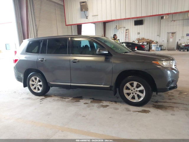 Продаж на аукціоні авто 2013 Toyota Highlander, vin: 5TDZA3EH9DS041816, номер лоту: 44899792