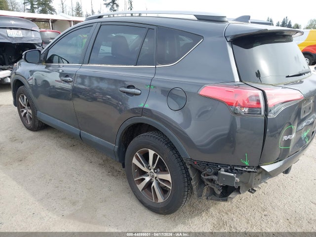 Toyota Rav4 Xle 2018 2T3RFREV2JW846691 Image 3