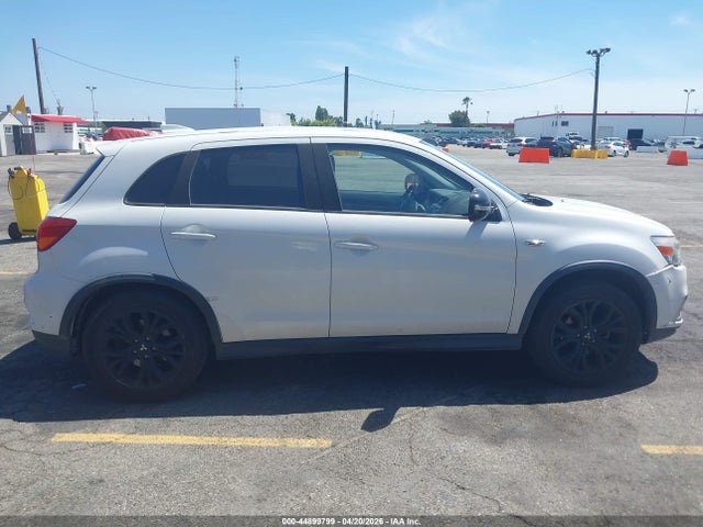 JA4AP3AU9JU004927 Mitsubishi Outlander Sport 2.0 Le