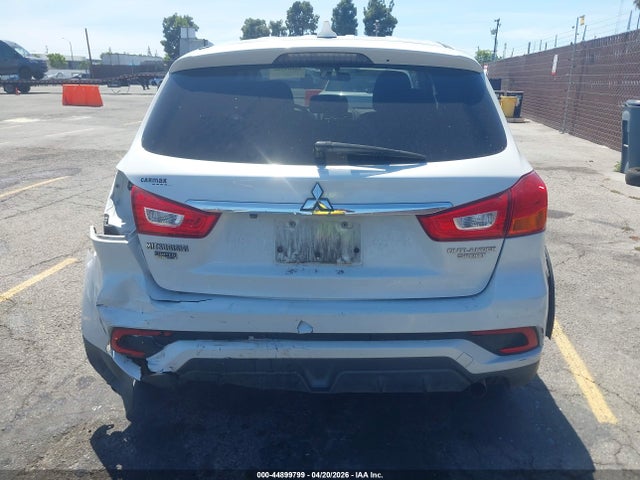 JA4AP3AU9JU004927 Mitsubishi Outlander Sport 2.0 Le