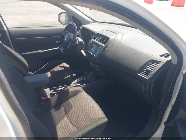 JA4AP3AU9JU004927 Mitsubishi Outlander Sport 2.0 Le