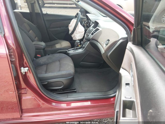 44899809 :رقم المزاد ، 1G1PC5SB6F7107919 vin ، 2015 Chevrolet Cruze 1lt Auto مزاد بيع