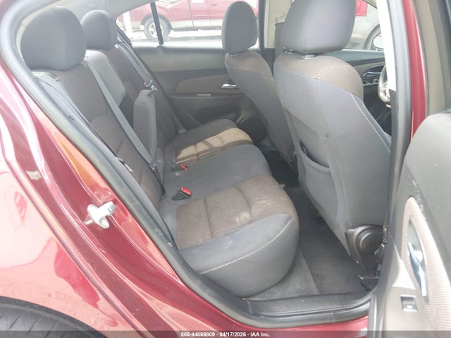 44899809 :رقم المزاد ، 1G1PC5SB6F7107919 vin ، 2015 Chevrolet Cruze 1lt Auto مزاد بيع