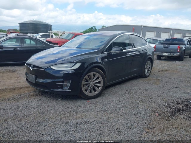 44899887 :رقم المزاد ، 5YJXCBE20HF047697 vin ، 2017 Tesla Model X 100d/75d/90d مزاد بيع
