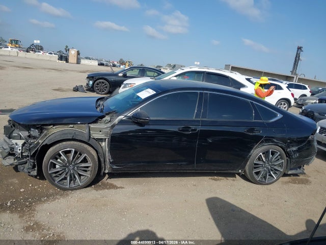 Продажа на аукционе авто 2024 Honda Accord Hybrid Touring, vin: 1HGCY2F87RA068741, номер лота: 44899913