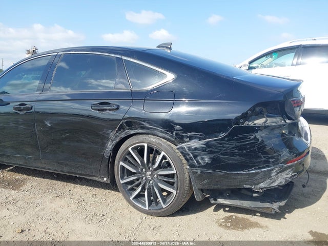 Продажа на аукционе авто 2024 Honda Accord Hybrid Touring, vin: 1HGCY2F87RA068741, номер лота: 44899913