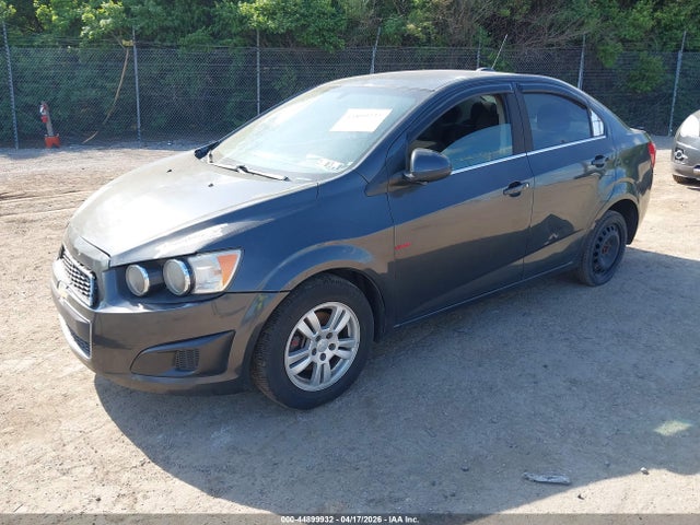 1G1JC5SG4F4114872 Chevrolet Sonic Lt Auto