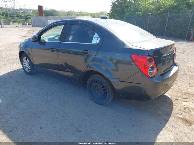 1G1JC5SG4F4114872 Chevrolet Sonic Lt Auto