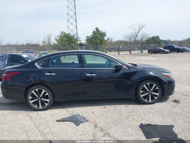 Продажа на аукционе авто 2018 Nissan Altima 2.5 Sr, vin: 1N4AL3AP8JC125858, номер лота: 44899934
