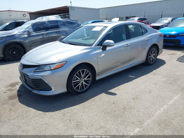 2024 Toyota Camry Hybrid Xle მანქანა იყიდება აუქციონზე, vin: 4T1F31AK6RU627410, აუქციონის ნომერი: 44899942