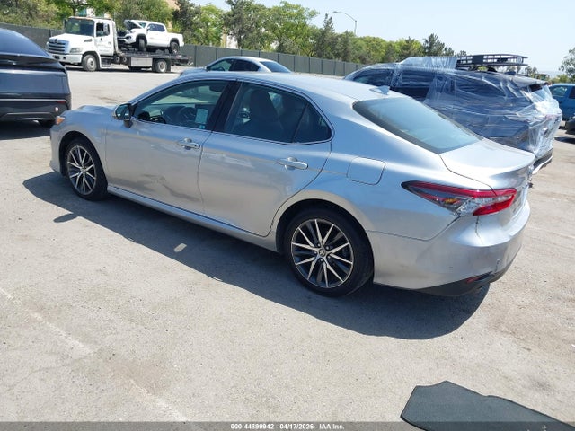 2024 Toyota Camry Hybrid Xle მანქანა იყიდება აუქციონზე, vin: 4T1F31AK6RU627410, აუქციონის ნომერი: 44899942