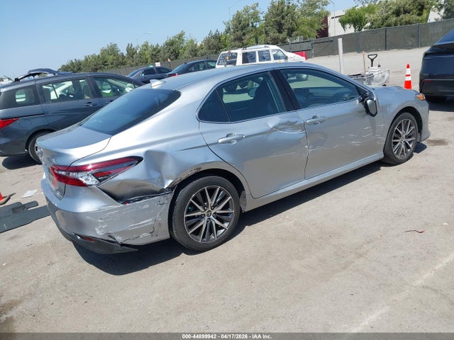 2024 Toyota Camry Hybrid Xle მანქანა იყიდება აუქციონზე, vin: 4T1F31AK6RU627410, აუქციონის ნომერი: 44899942